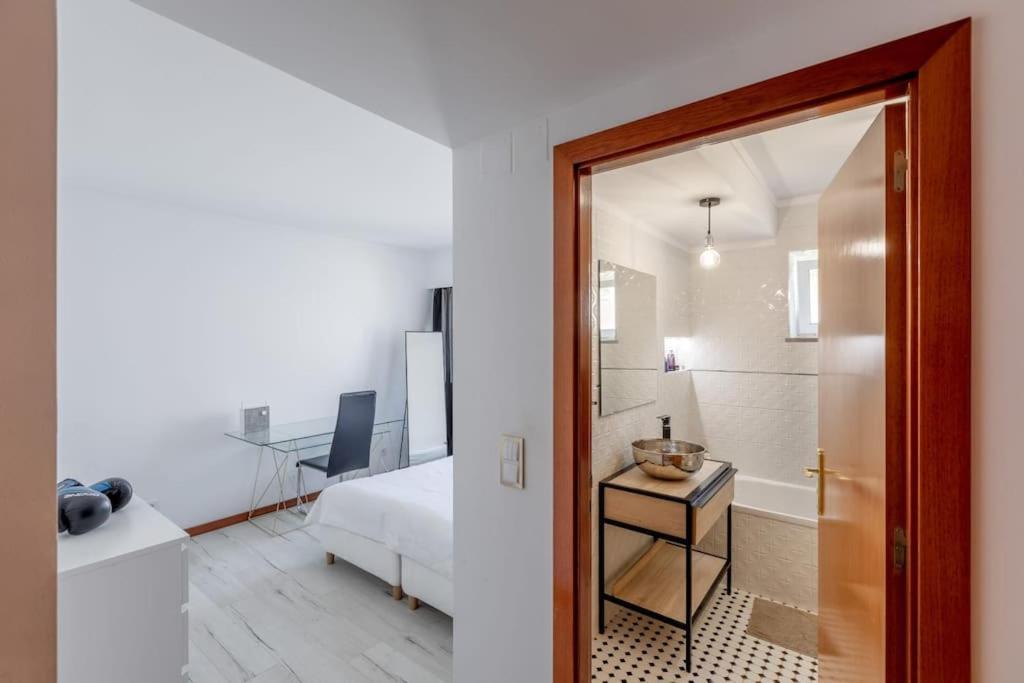Spacious 3-Bedroom Condo In Lisboa Exterior foto
